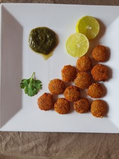 क्रिस्पी बटन्स (crispy buttons recipe in Hindi) रेसिपी मुख्य फोटो
