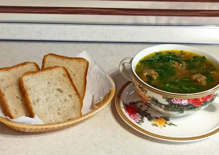 Суп с фрикадельками и булгуром