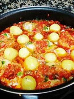 Una foto de Lomos de bacalao en salsa
