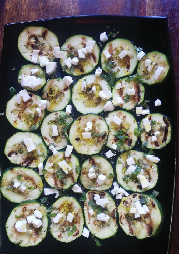 Una foto de Ensalada templada de Calabacín
