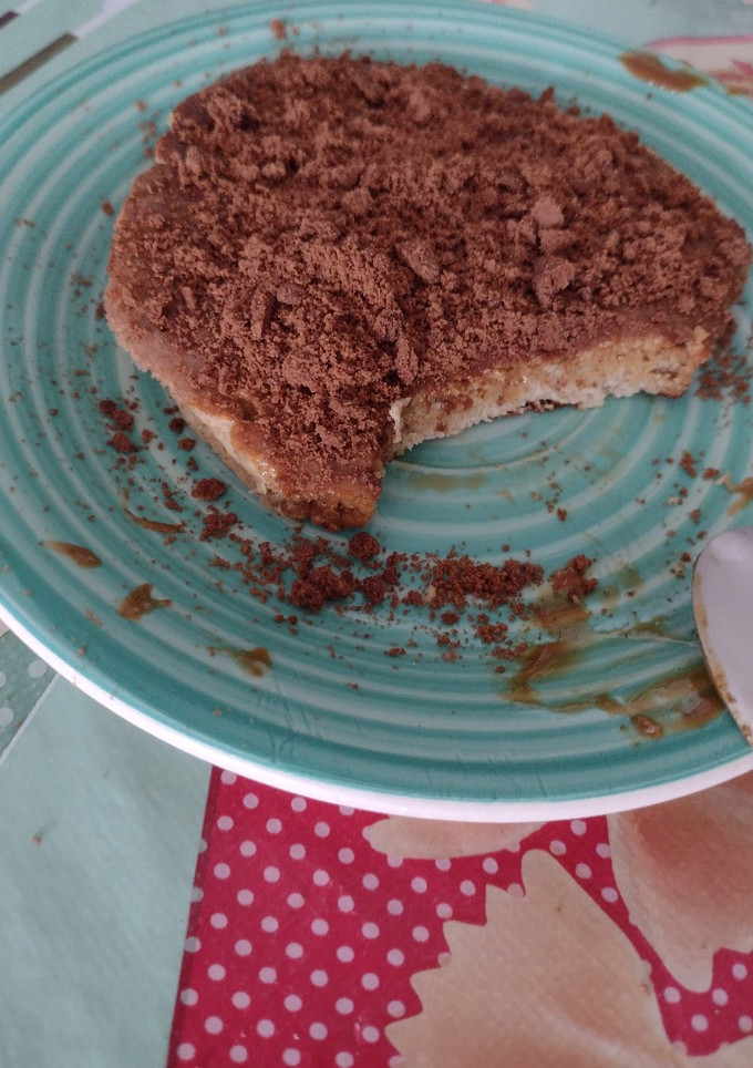 Una foto de Panqueques esponjosos de avena y banana con dulce de leche y chocolate rallado