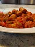 Pisto con salchichas frescas