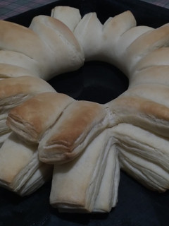 Una foto de Pan Cremona y Cuernitos