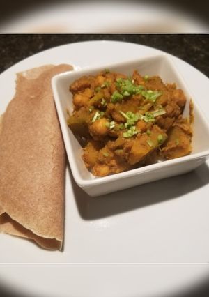 Una foto de Estofado de calabaza y garbanzo al curry