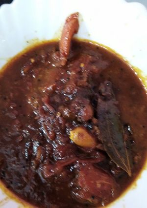 A picture of Honey and tomato chutney.