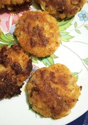 A picture of Aloo ky kabab.