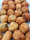 Bolinho fake de bacalhau ou croquete de merluza