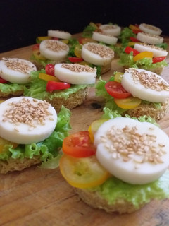 Una foto de Canapés veganos