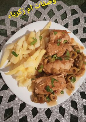 صورة لوصفة رولي دجاج بدون حشو مع صلصة رائعةمرافق بالبطاطا مقلية 🍟🍟🍟