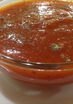 صورة لوصفة صلصة البيتزا المنزلية 🍕