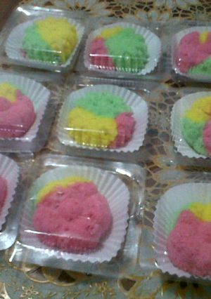 Foto resep Bolu kukus pelangi