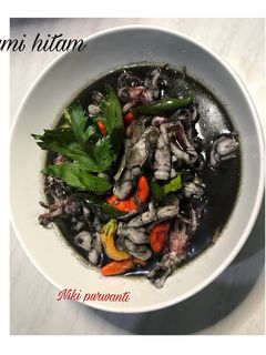 Foto resep Cumi item simple enak