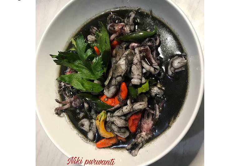 Langkah Mudah untuk meracik Cumi item simple enak yang nikmat