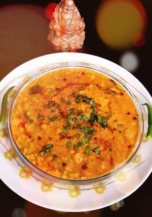 A picture of Chana lentils with Bottle Gourd.