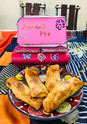 A picture of Mango pie.