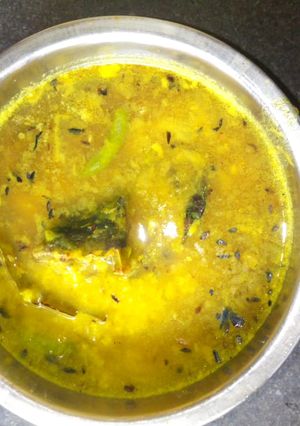 মাছের মাথা দিয়ে মুগ ডাল (macher matha Diye moong dal recipe in Bengali) রেসিপির প্রধান ছবি
