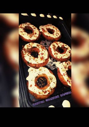 A picture of Cheesy crunchy potato donuts.
