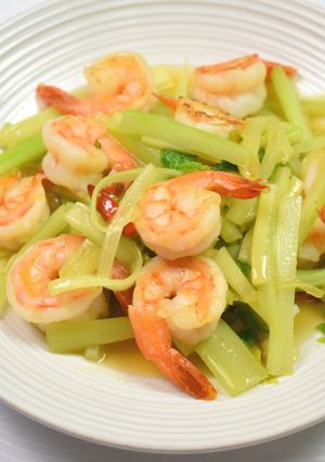 รูปของ เซเลอรี่ผัดกุ้ง