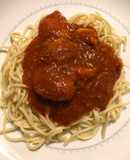 Tallarines rojos con pollo
