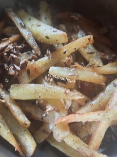 रताळ्याचे फ्रेंच फ्राईज(Sweet Potatoes French Fries Recipe In Marathi) रेसिपी चे मुख्य फोटो 