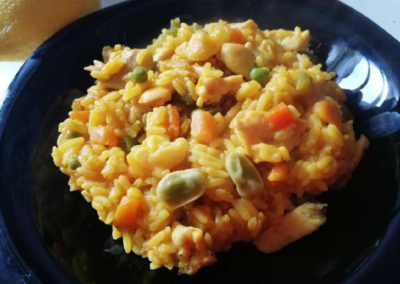 Arroz con pollo al ajillo, calabaza y verduras