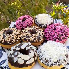 A picture of Donat Labu Kuning Empuk Lembut.
