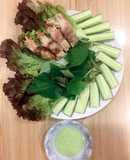 Thịt heo cuộn nấm chiên mọi