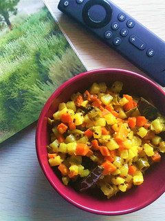 A picture of Raddish-Carrot Mixed Pickle.