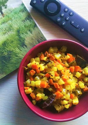 A picture of Raddish-Carrot Mixed Pickle.