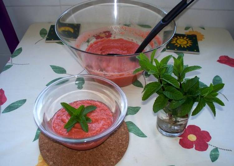Salmorejo de fresas