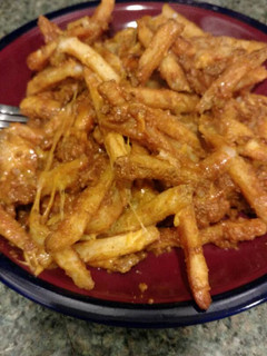A picture of Chilli Cheese Fries.