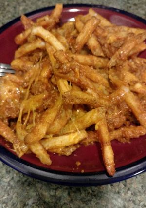 A picture of Chilli Cheese Fries.