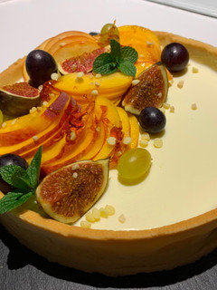 A picture of Modern Crostata with Panna Cotta and Caramel.