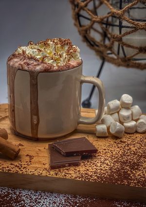 صورة لوصفة Hot Chocolate الشوكولاتة الساخنة