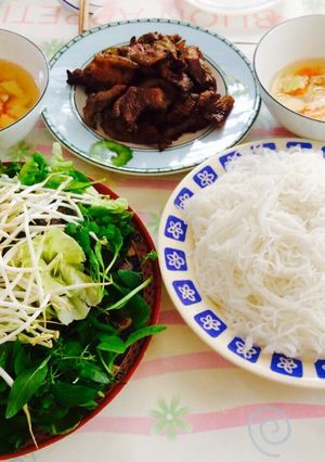 Hình của món Bún thịt nướng cao cấp.