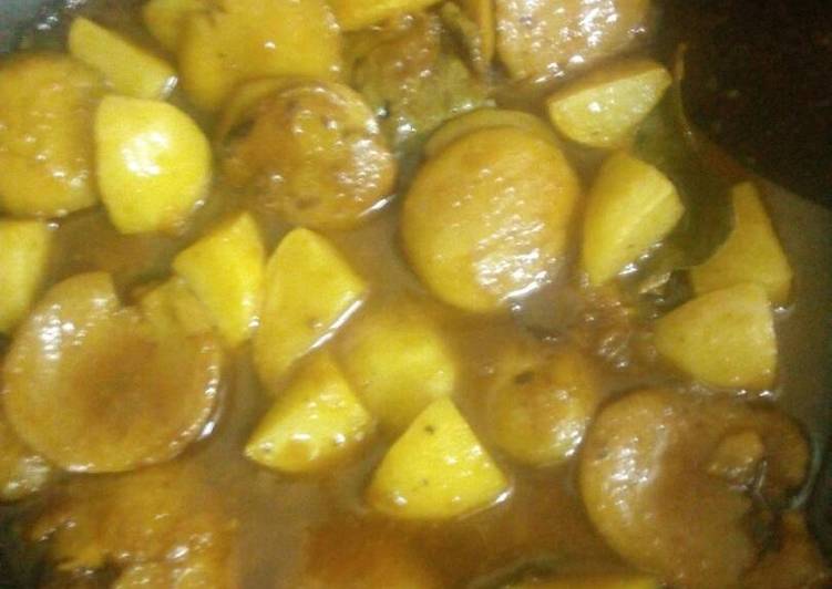 Semur jengkol, kentang pedas manis