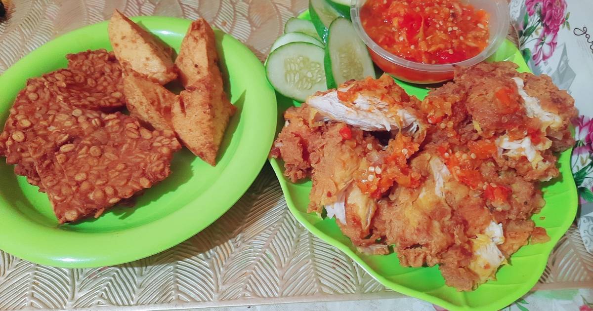 Resep Ayam Geprek Super Pedas Oleh Ellysa Tri Utami Mdf - Cookpad