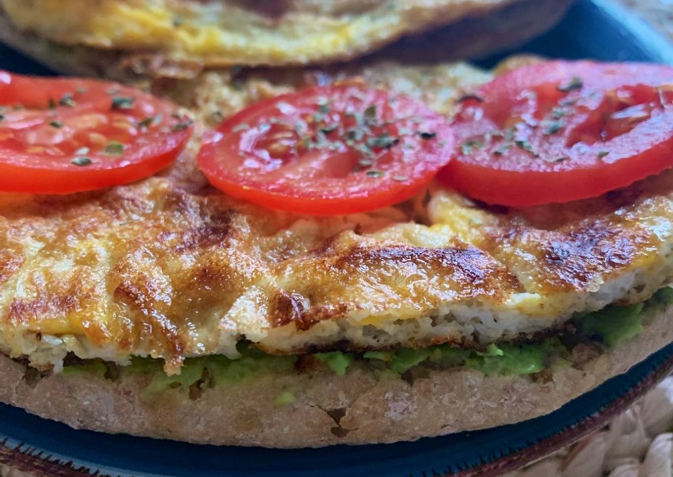 Tostadas de aguacate y huevo para un desayuno sano