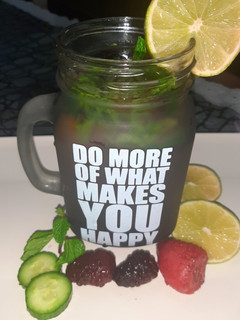 A picture of BlackBerry strawberry detox water.