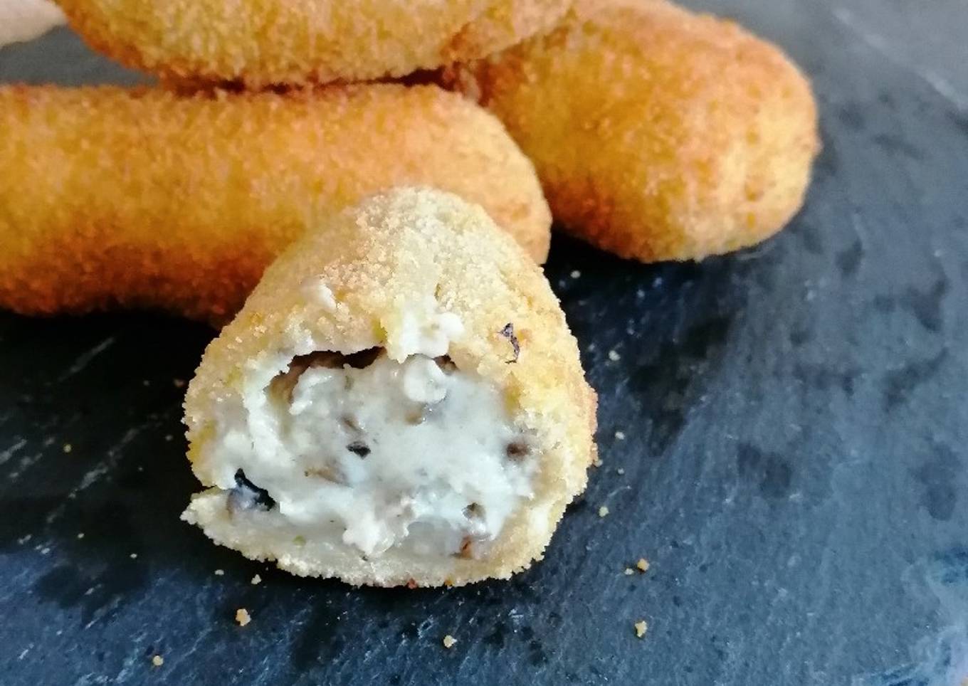 Croquetas de champiñones y queso de cabra
