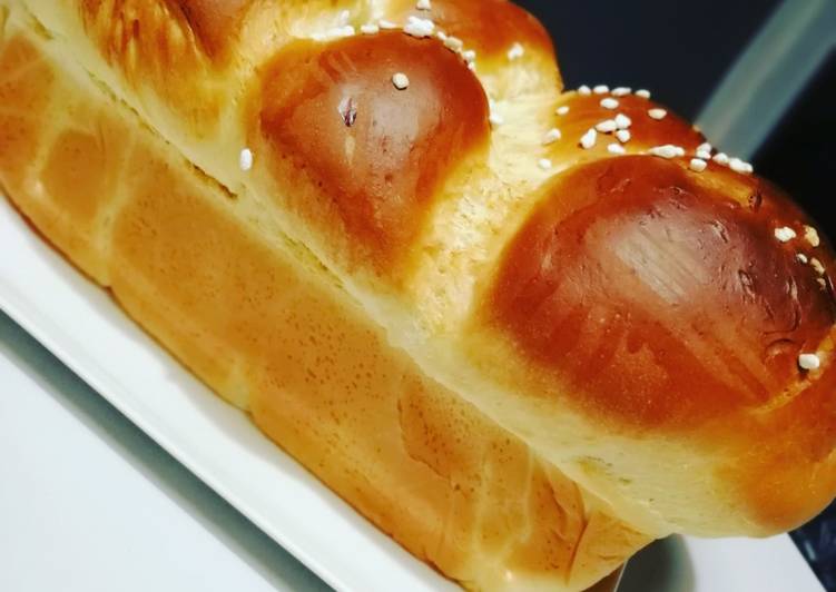 A révélé le secret de la recette Brioche Vendéenne au MCC à la maison