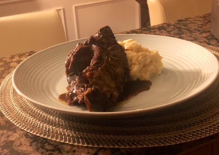 Simple Way to Prepare Any-night-of-the-week Lamb Chops w/ Whipped Garlic Mash