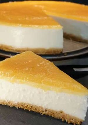 Foto principal de Tarta de queso fresco y membrillo sin horno