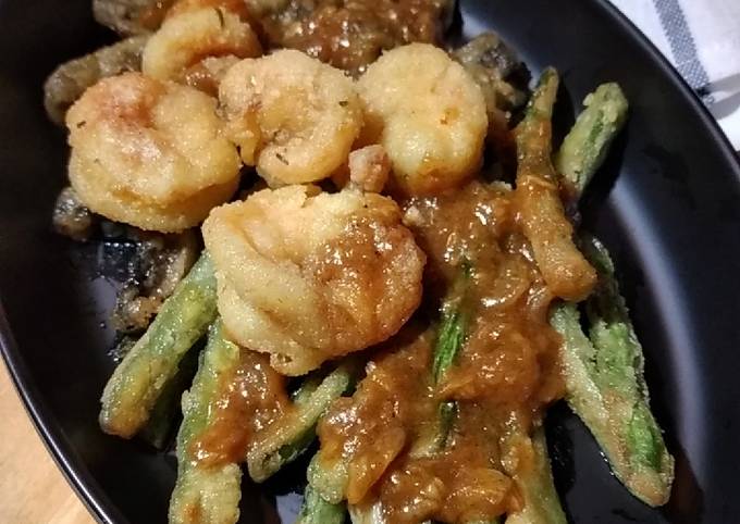 Buncis Udang Jamur Krispi Saus Telur Asin