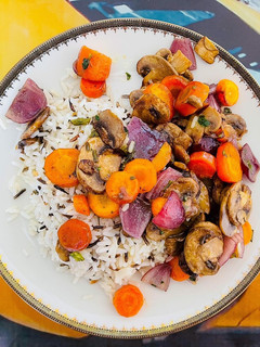 Foto di Mix di riso con carote, funghi e prezzemolo