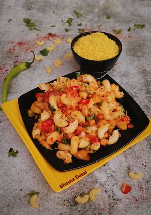 A picture of મેક્રોની ચાટ.(Macaroni Chaat Recipe in Gujarati).