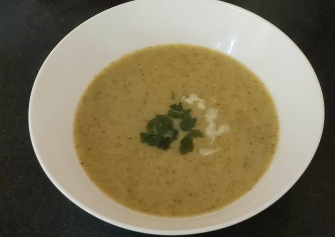 My Broccoli + Stilton Soup 😃