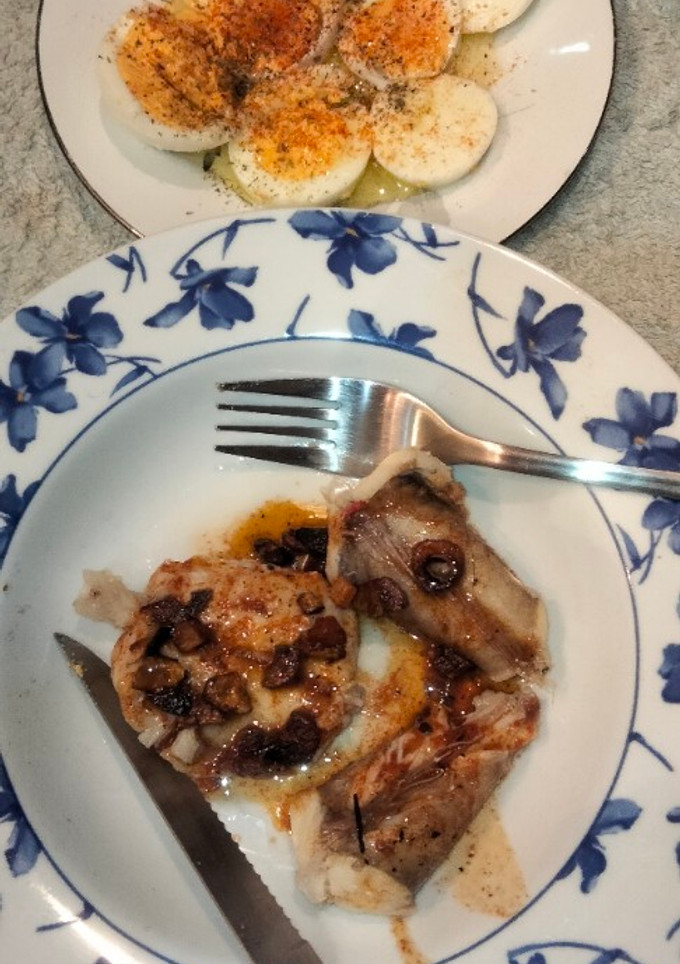Una foto de Caella a la Gallega