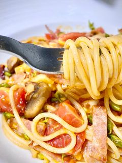 รูปของ สปาเก็ตตี้จัตตุรมิตรครัวหมี