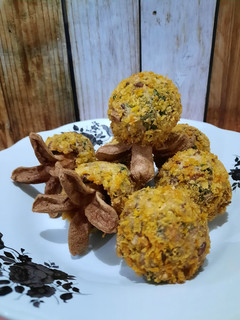 Foto resep Bekal Anak : Bola Nasi Octopus